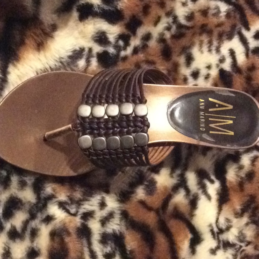 Pumps - Picture 3 of 3